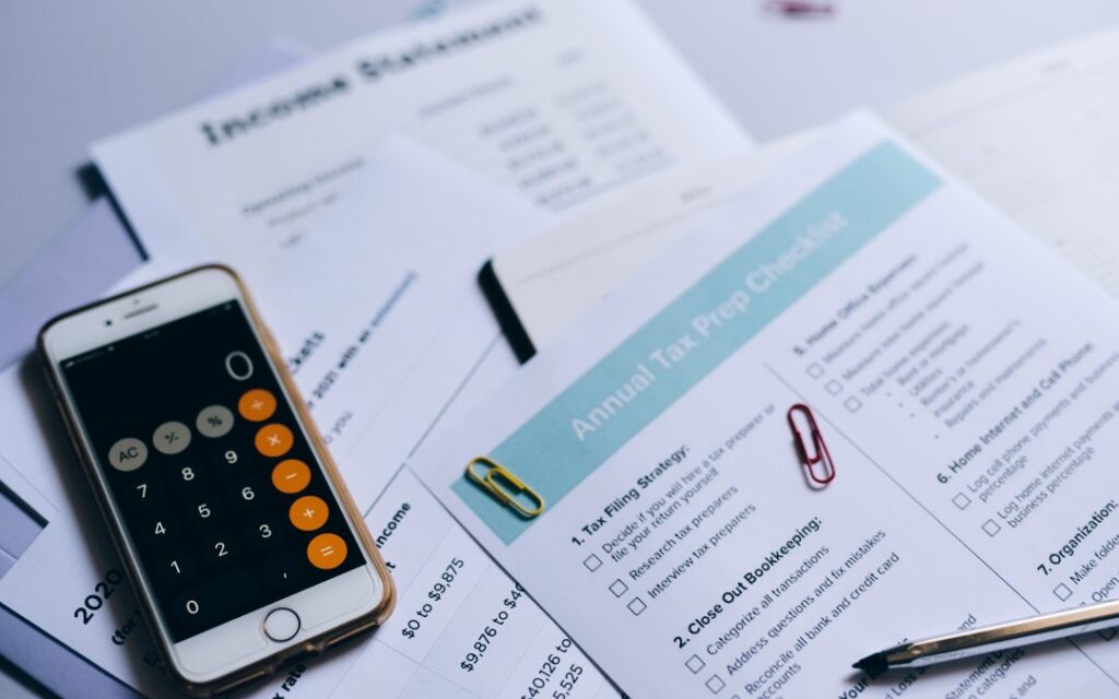 Filing Your First Canadian Tax Return: A Simplified Guide for Dummies